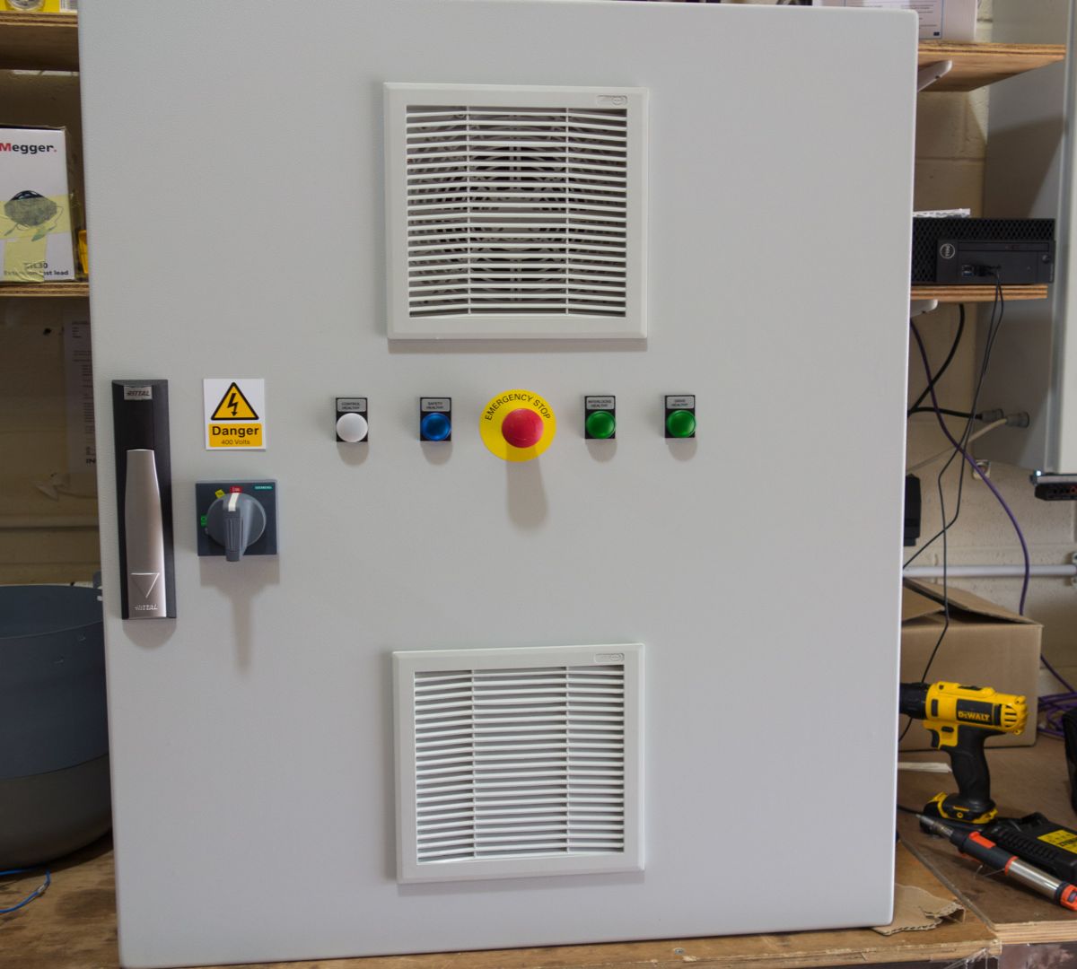 Machine-Mounted Extruder Control Panel